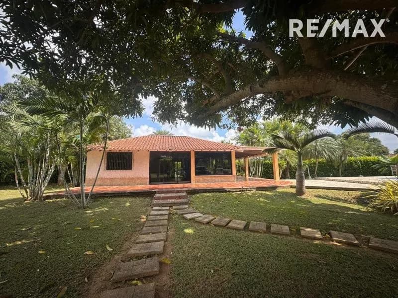 Se vende parcela en el Safari, Valencia estado Carabobo. Sector san Rafael