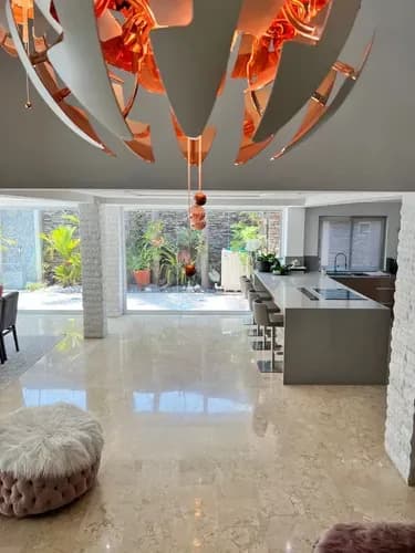 Jl Camila, En Venta Exclusiva Casa, Moderna Y Amoblada Ubicada En Lomas Del Country Guataparo
