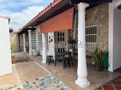 Bellísima Casa En Venta, Pozo De Agua, Amueblada, Urbanización Quinta Grande, La Morita Ii, Estado Aragua, Tu Hogar Ideal, 26-20236 Gf