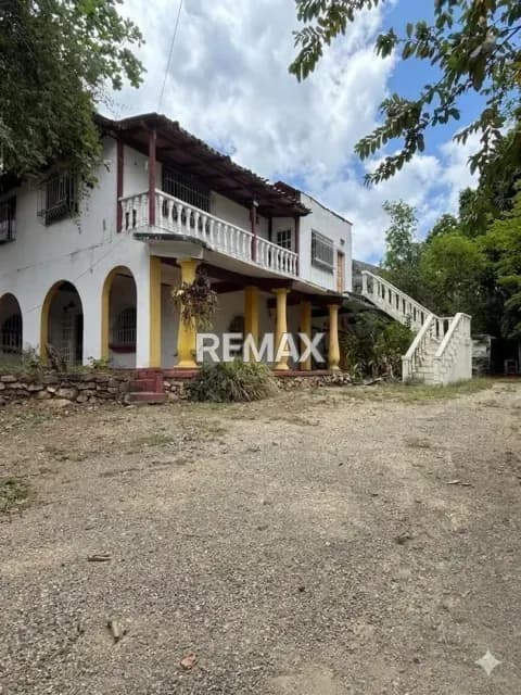 VENTA CASA TERRENO