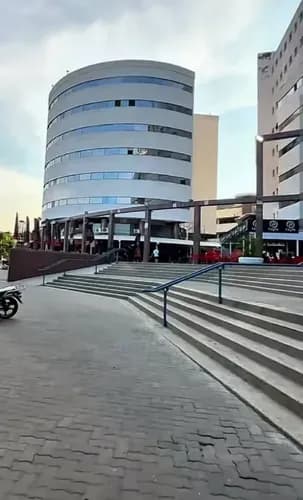Dr, Inv. Degemajo Alquila Oficina En Alquiler, Centro Comercial Y Profesional Reda Building, 4 Avenidas De Prebo. Valencia, Carabono.