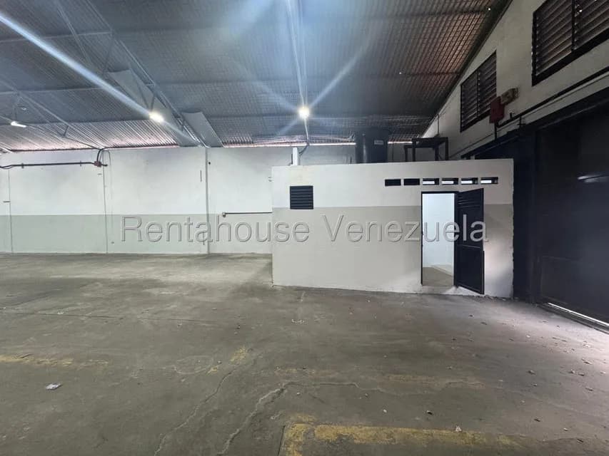 Comercial (Galpon - Deposito) en Venta en Catia, Distrito Metropolitano