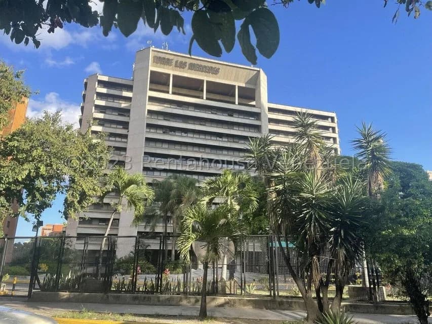 Comercial (Oficina) en Alquiler en Chuao, Distrito Metropolitano