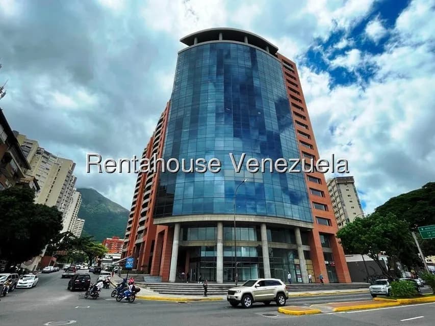 Comercial (Oficina) en Alquiler en Los Dos Caminos, Distrito Metropolitano