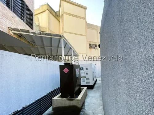 En Alquiler Apartamento Con Planta Electrica Y Amoblado En San Isidro Maracay Mmarin