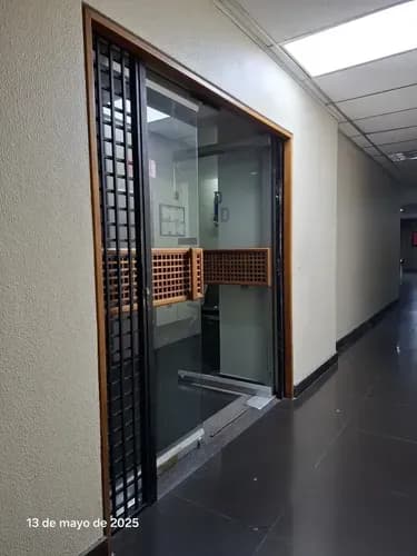 Se Alquila Excelente Oficina Plaza Venezuela