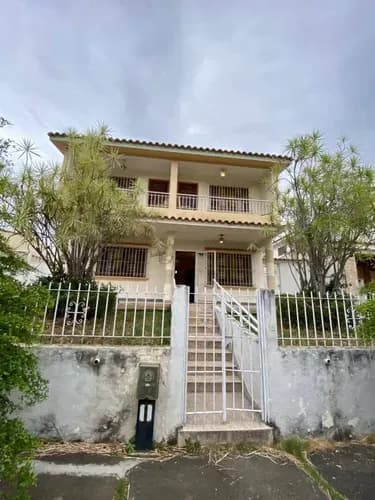 Venta De Casa Quinta En Trigal Norte - Valencia
