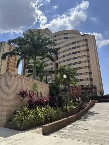 Amplio Apartamento En Mañongo Residencias Plaza Real