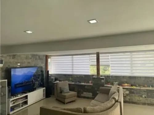 En Venta Apartamento En El Paraiso 153mts2
