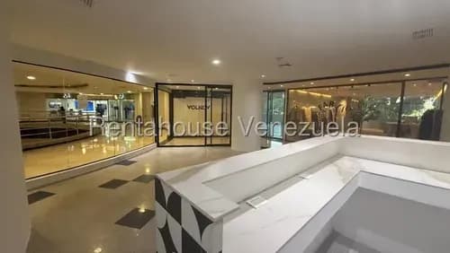 Teresita Luigi Alquila Local En Centro Corporativo Viña Plaza Oficina Tl 26-3562