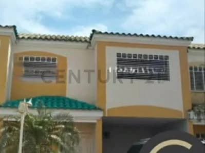 En venta casa en villa Baglere I