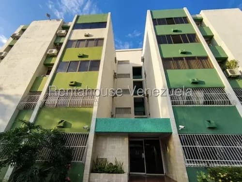 ¡listo Para Habitar Y Personalizar A Tu Gusto! Este Espectacular Y Espacioso Apartamento De 139.28 M2, Ubicado En Planta Baj