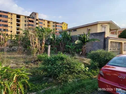 Vende Terreno En Rotafer Cuenta Con: Electricidad Agua Vigilancia Urbanización Cerrada Tiene Cerca Avenida Principal Centro Comercial El Terreno Mide 327.6 Metros Cuadrados Ideal Para Vivienda Townho