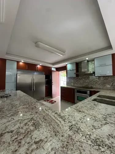 En Venta Hermosa Y Espaciosa Villa Totalmente Remodelada Y Lista Para Habitar En Villas De San Diego Country 495m2 De Terreno 400m2 Construccion - 2 Niveles Espaciosa Sala Comedor (jct)