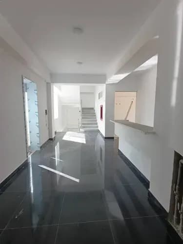 Oficina En Obra Blanca Ubicada En Barrio Obrero, Edificio Centro Profesional Pórtico