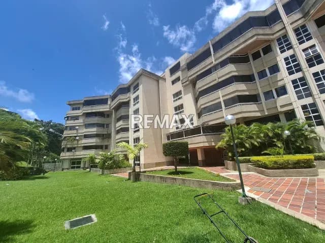 Espacioso Apartamento Venta en clima de montaña. Urbanización Miranda