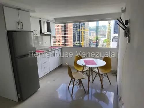 Apartamento En Alquiler Chacao 26-21108