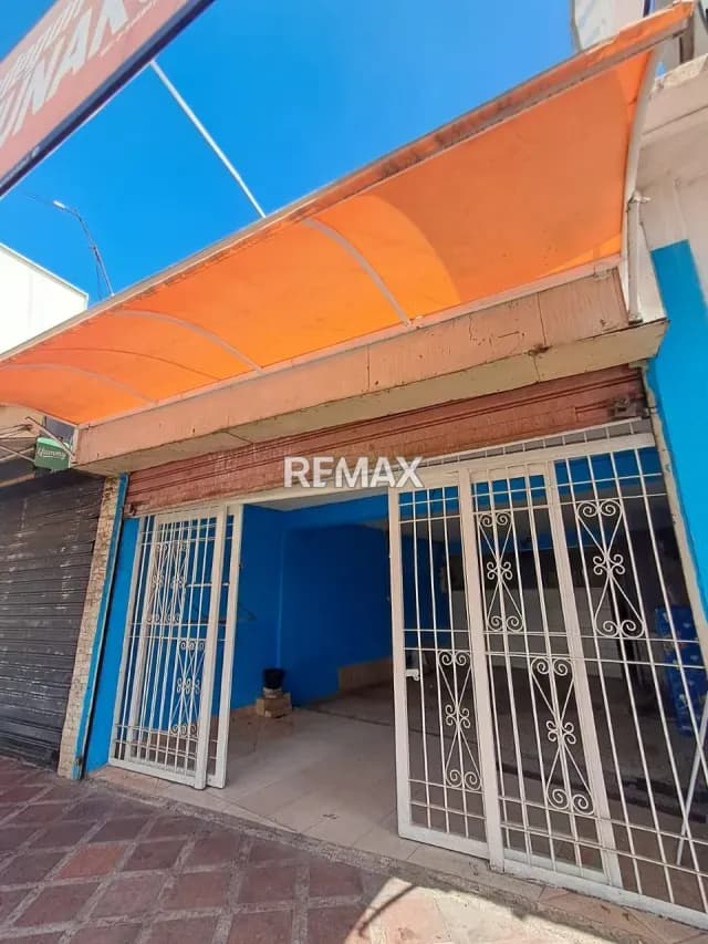 Amplio Local Comercial en Esquina en Alquiler – Calle Sucre, Olivos Viejos, Maracay