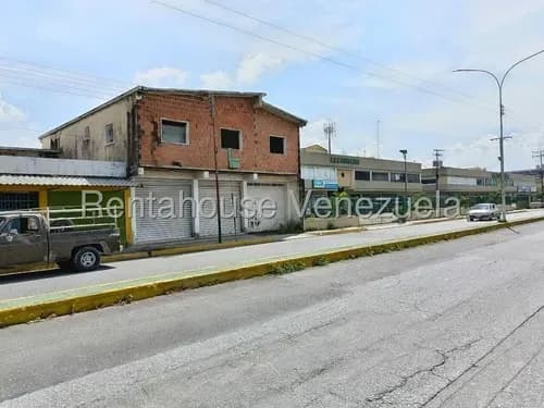 Terreno En Venta En La Provincia En La Intercomunal Aragua 26-3230 Irrr