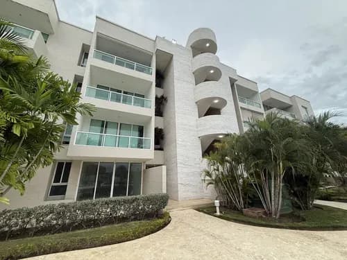 En Venta Apartamento En El Cr Carenero, Lechería