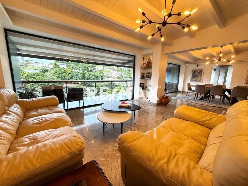 Penthouse en Cumbres de Curumo