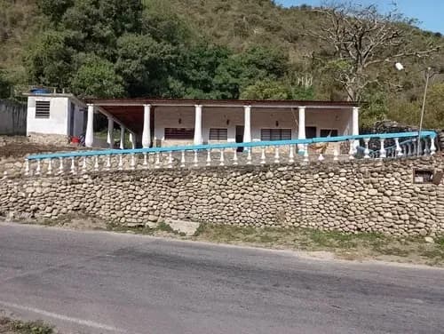 Casa En Choroni Sector El Cerrito Excelente Para Turismo Con Amplio Patio . Mic05