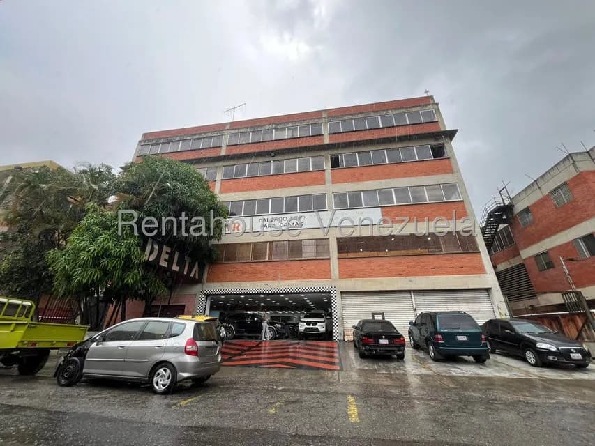 Comercial (Local Comercial) en Alquiler en La Urbina, Distrito Metropolitano