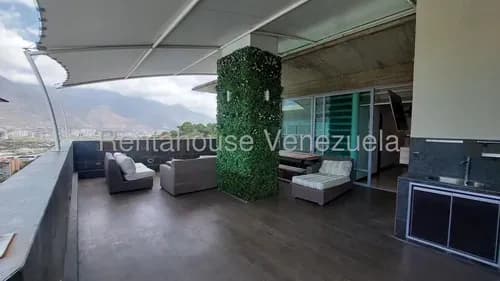 Apartamento En Venta En Lomas De Las Mercedes Amoblado Remodelado Vista Al Avila Terraza Ph Penthouse