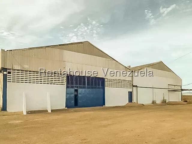Comercial (Local Comercial) en Alquiler en Punta Cardon, Falcon