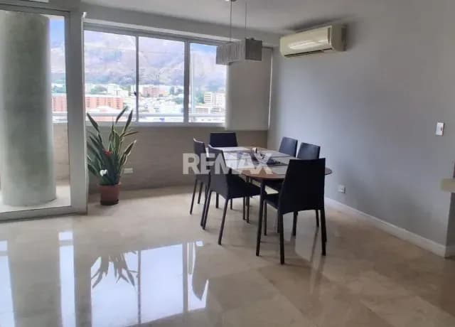 Venta de PH Duplex en Boleita Norte
