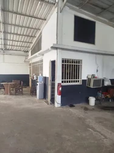 Galpon En Yagua Ideal Para Ferreteria