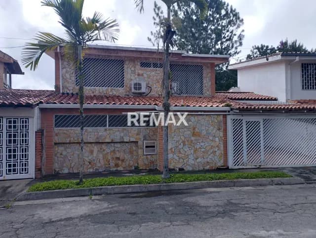 VENTA CASA LA UNIÓN, 5H+S4B 12, 4P, 244 MTS+TERRAZA 26-71