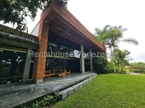 Carla Gonzalez Casa En Venta En La Lagunita Country Club Mls #26-9964 Mb