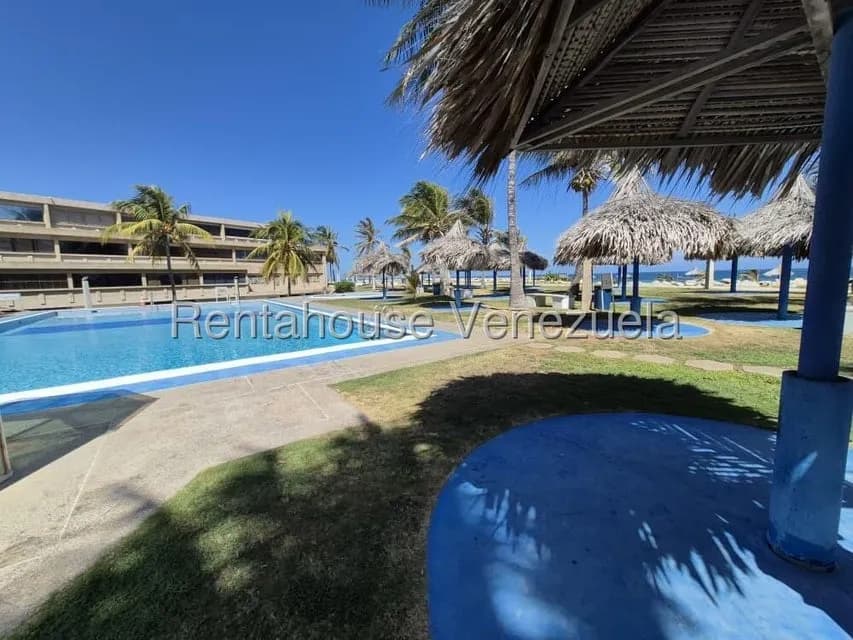 Apartamento (1 Nivel) en Alquiler en Tanaguarenas, Vargas
