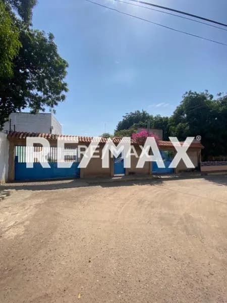 CASA EN VENTA, LOS OLIVOS