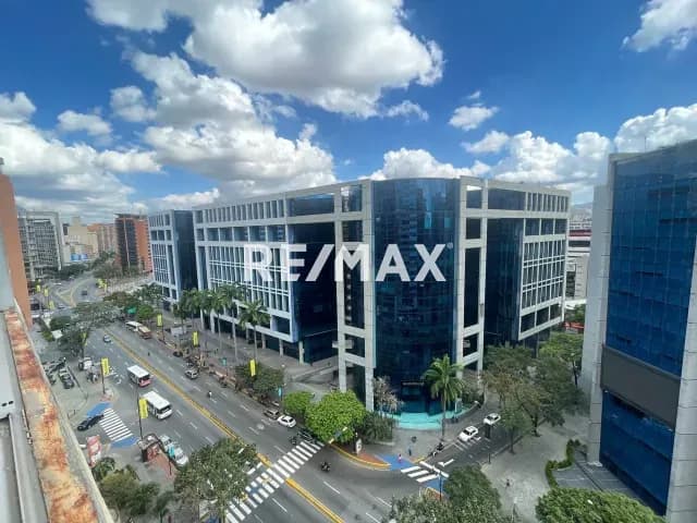 Alquiler de Exelente Oficina, Campo Alegre - Edf. Roraima 12F