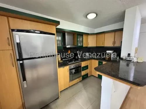 Agp Apartamento En Venta En La Boyera, Moderna Cocina, Clima Fresco, 2 Puestos 26-18900