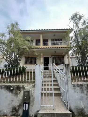 Casa En Valencia Trigal Norte Calle Cerrada Casa Para Remodelar Vende Dayanna Vasquez