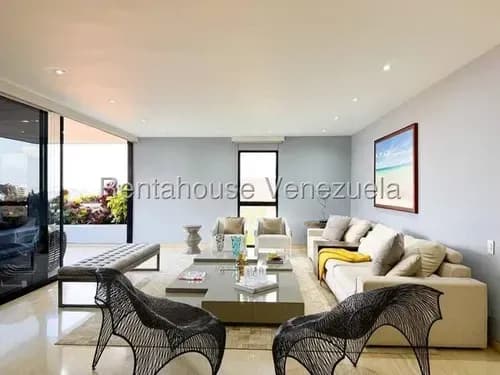Penthouse ( De Revista / 2 Niveles / Remodelado / Equipado ) Venta Colinas De Valle Arriba ( Resd. Rocalta ) Mls - 25-16461