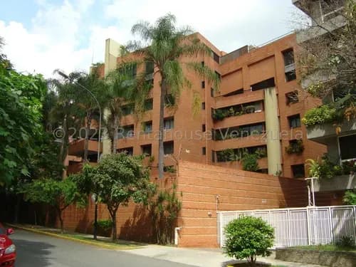Y.a / Apartamento En Alquiler - Campo Alegre / Mls #26-17482