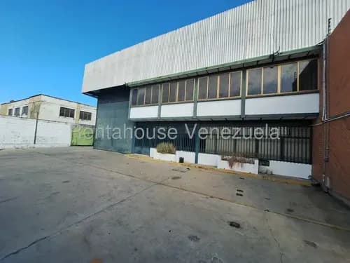 Disponible Venta Y Alquiler Galpon Industrial Ubicado En La Zona Industrial Castillito San Diego De 3.010 Mtrs De Terreno Y 2829,45 Mtrs De Construccion Este Galpon A Su Vez Cuenta Con Un Pequeño