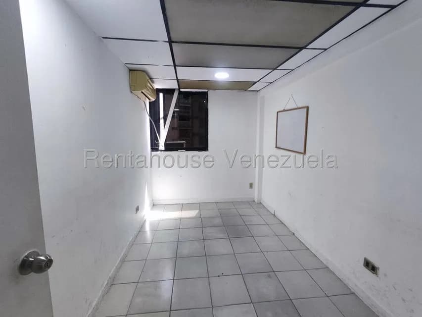 Comercial (Consultorio Medico) en Alquiler en Los Caobos, Distrito Metropolitano
