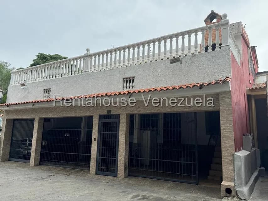 Casa (Multipes Niveles) en Venta en Coche, Distrito Metropolitano