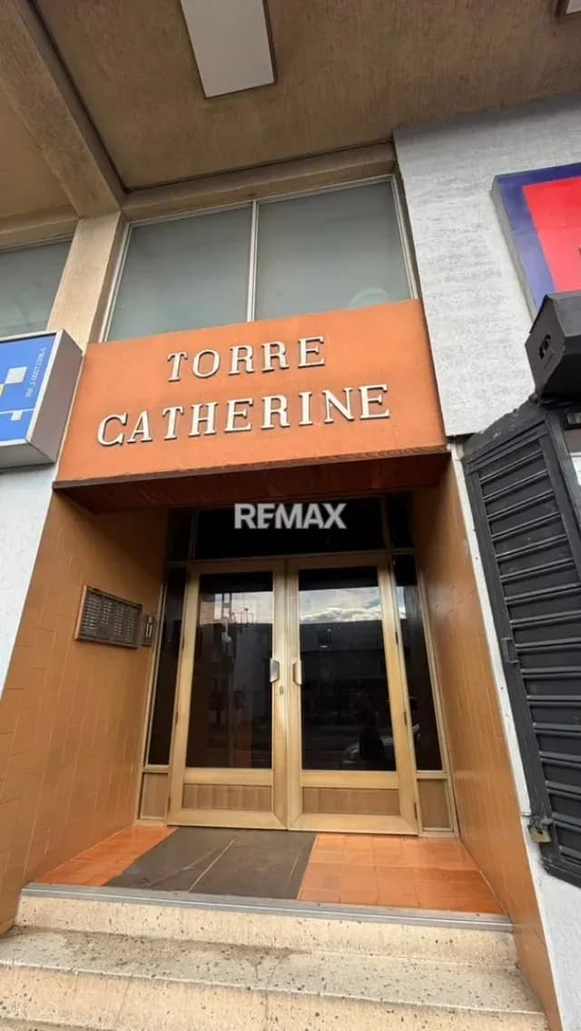 En Venta Lindo Apartamento en Torre Catherine