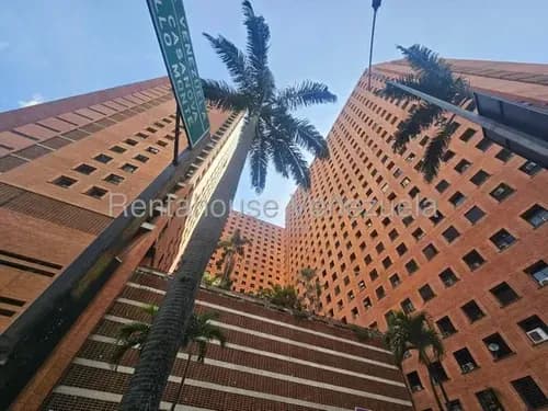 Alquiler De Acogedor Apartamento De 67 Metros Cuadrados En Sabana Grande. Ana Perez 26-22033