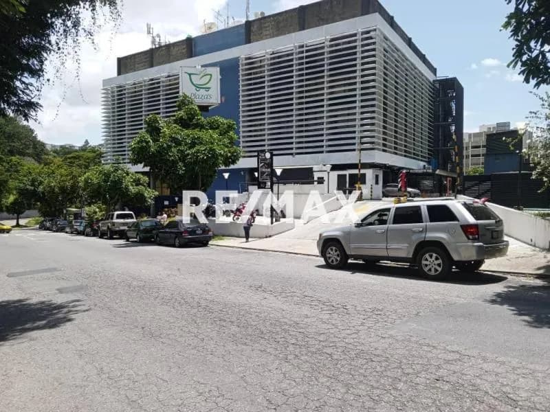 Oficina en Venta en C.C Los Samanes