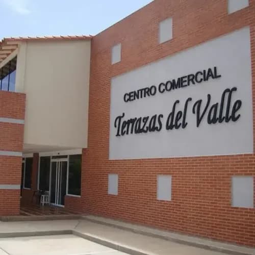 Local Con Excelente Ubicación, Acabados De Primera