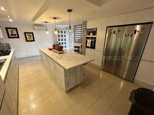 Marydoll Mogollón Vende Magnifica Casa Semi-amoblada En Urb. Monte Real Zona Este Barquisimeto-lara