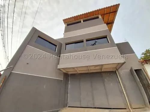 *jl/punto Comercial Estratégico Y Logística Eficiente - Av. Intercomunal Cabudare Comercial En Venta La Piedad Cabudare Lara, Venezuela, Cod. 25-5229/ 6 B/ 715.2
