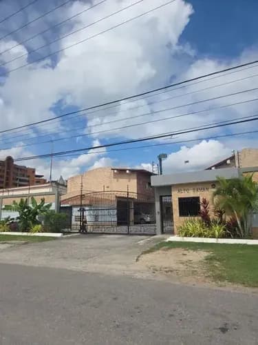 Fernando & Yosmar Alquilan Town House En Res. Alto Saman, Mañongo. (plth-390) Sólo Clientes.